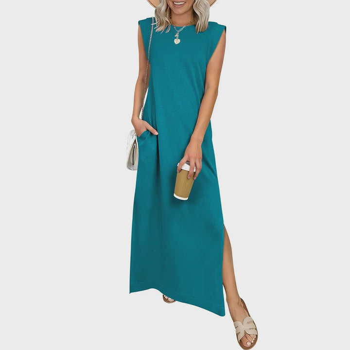 Solastara | Casual Crew  Neck Sleeveless Maxi Dress